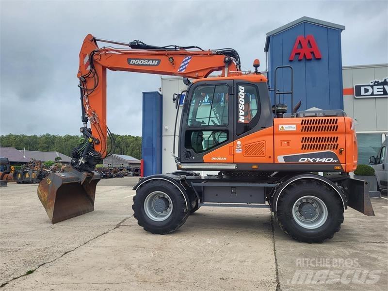 Doosan DX140W-5 Wielgraafmachines