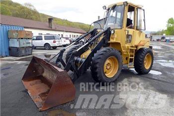 CAT IT12F Wielladers
