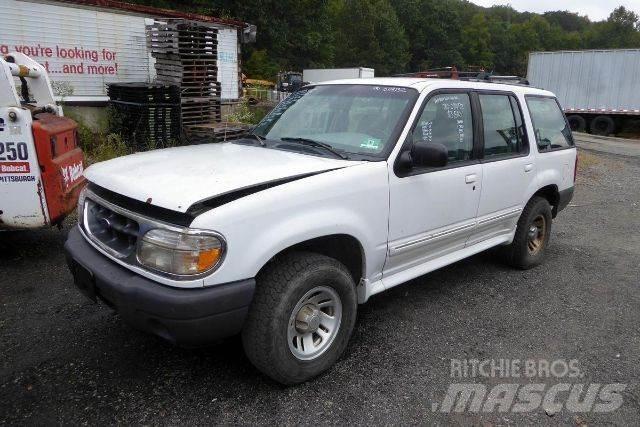 Ford Explorer Bestelwagens met open laadbak