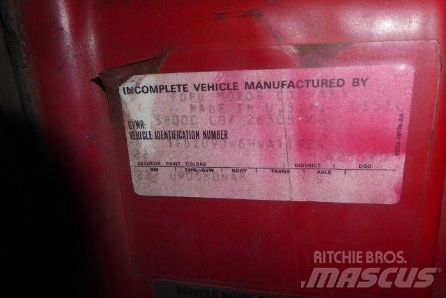 Ford L9000 Chassis met cabine