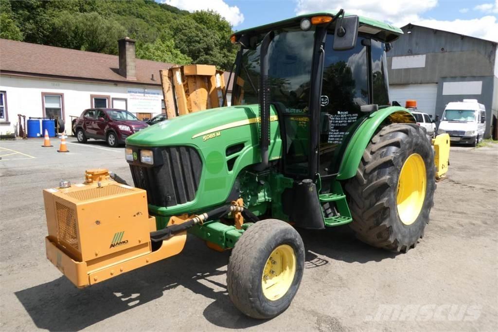 John Deere 5085M Tractoren
