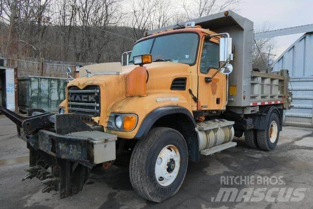 Mack CV712 Kipper