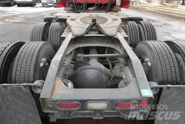 Mack CXU613 Chassis met cabine