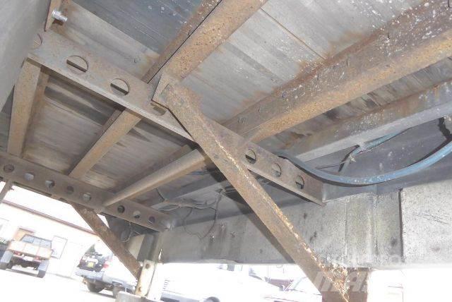 Manac  Gesloten opbouw trailers