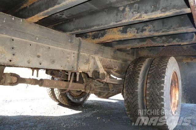 UD 1100 Bakwagens met gesloten opbouw
