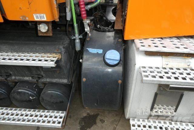 Volvo VNM42T Chassis met cabine