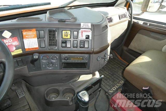 Volvo VNM42T Chassis met cabine