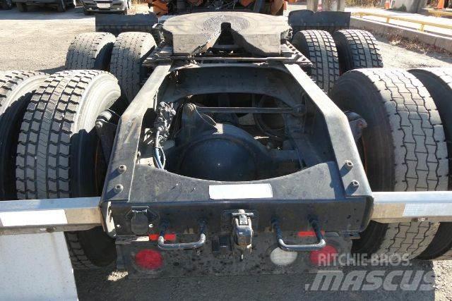 Volvo VNM64T Chassis met cabine