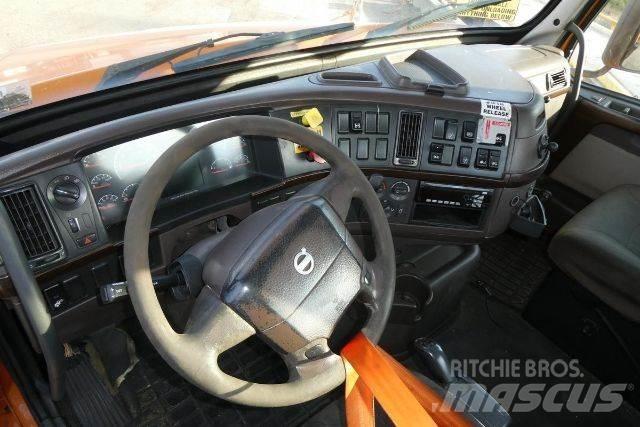 Volvo VNM64T Chassis met cabine