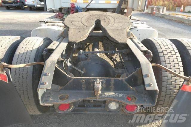 Volvo VNR Chassis met cabine