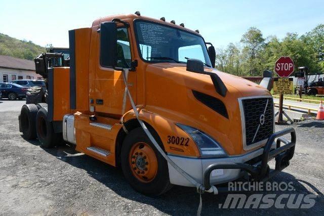 Volvo VNR64T300 Chassis met cabine