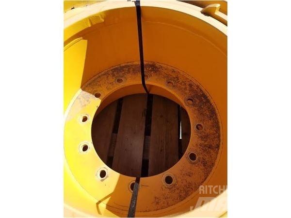 Volvo A30F Banden, wielen en velgen
