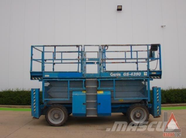 Genie GS-4390RT Knikarmhoogwerkers