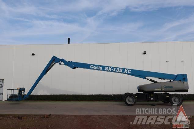 Genie SX135XC Knikarmhoogwerkers