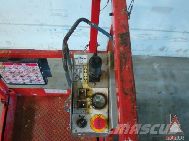SkyJack SJ3219 Knikarmhoogwerkers