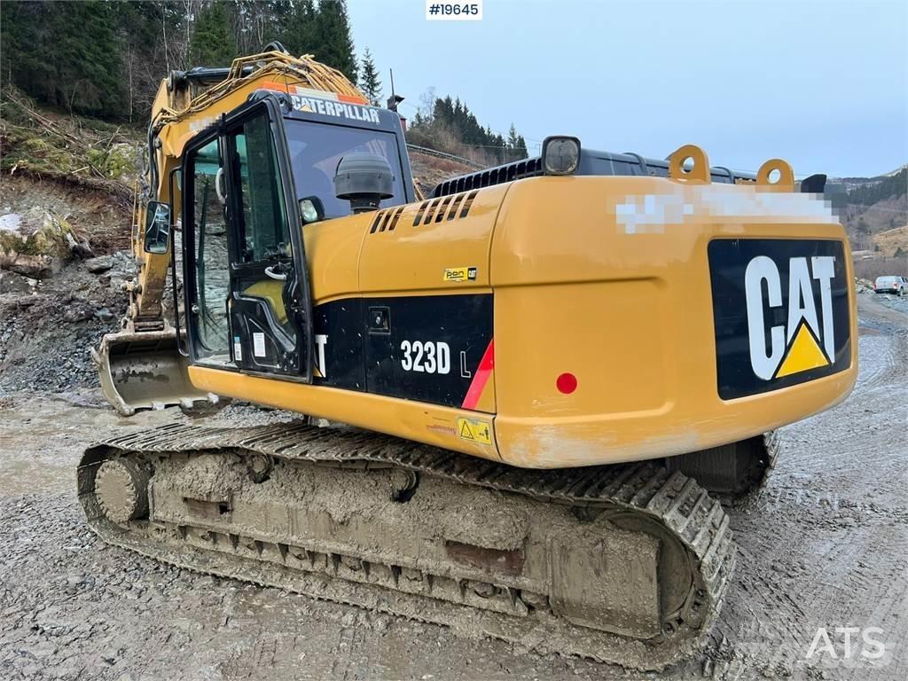 CAT 323D Rupsgraafmachines