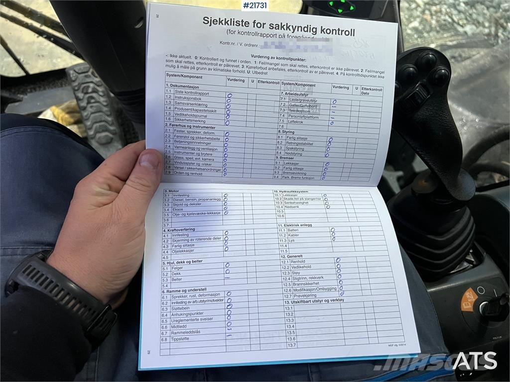 CAT M318F Wielgraafmachines