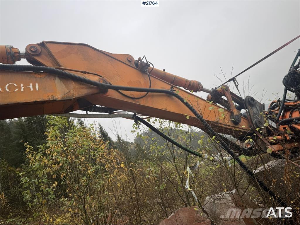 Hitachi FH 220 LC Rupsgraafmachines