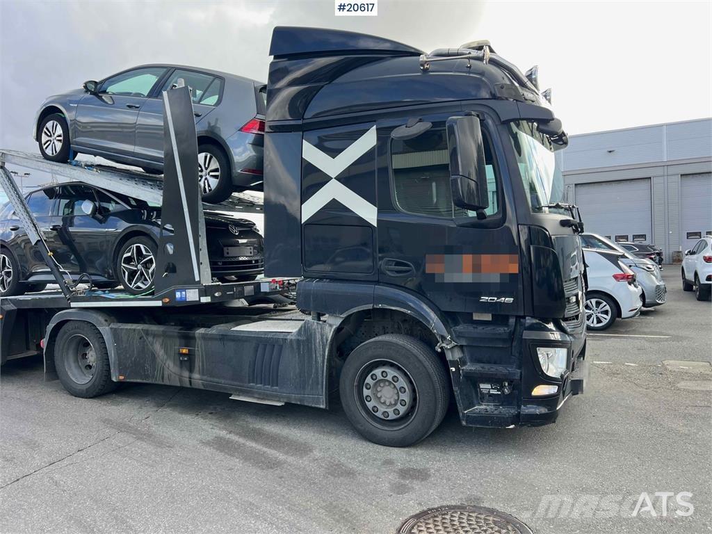 Mercedes-Benz 2046LS Trekkers