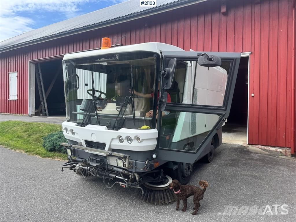 Ravo 540 Sweeper. Veegwagens