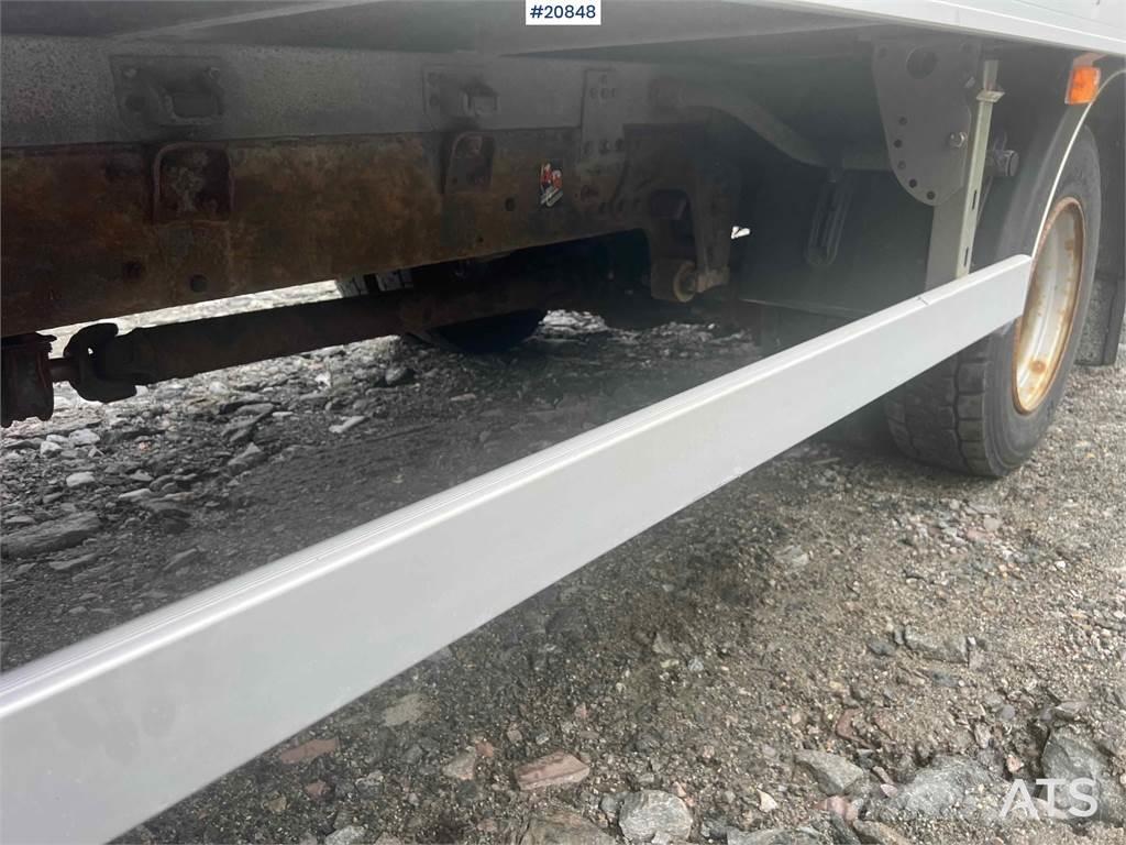 Renault midlum Bakwagens met gesloten opbouw