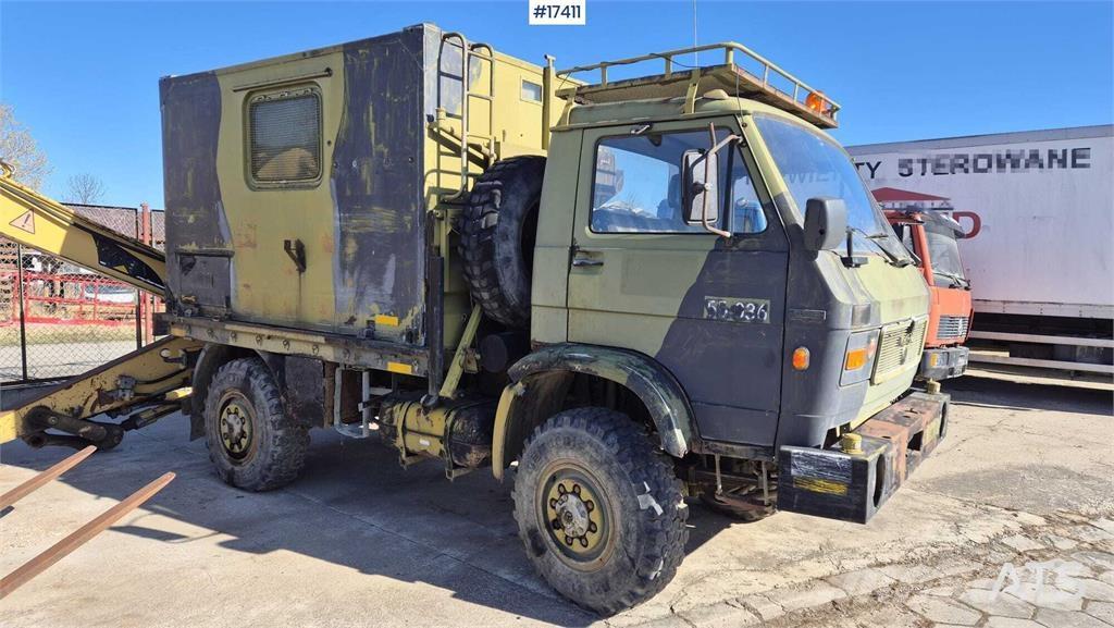 MAN 8.136 Bakwagens met gesloten opbouw
