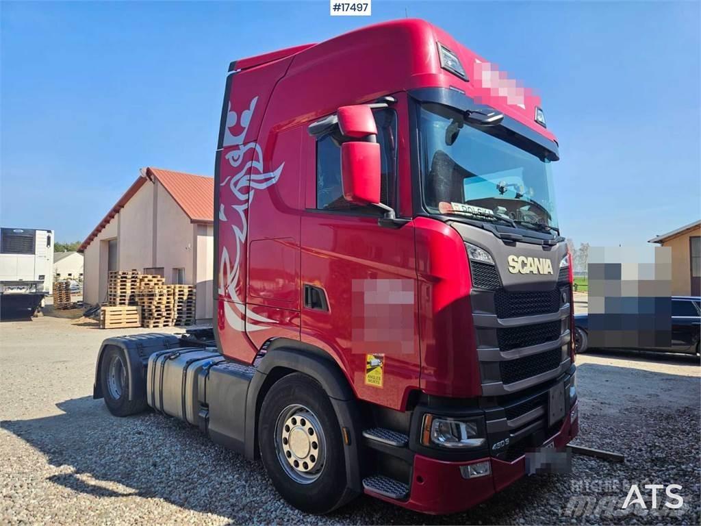 Scania S450 Trekkers