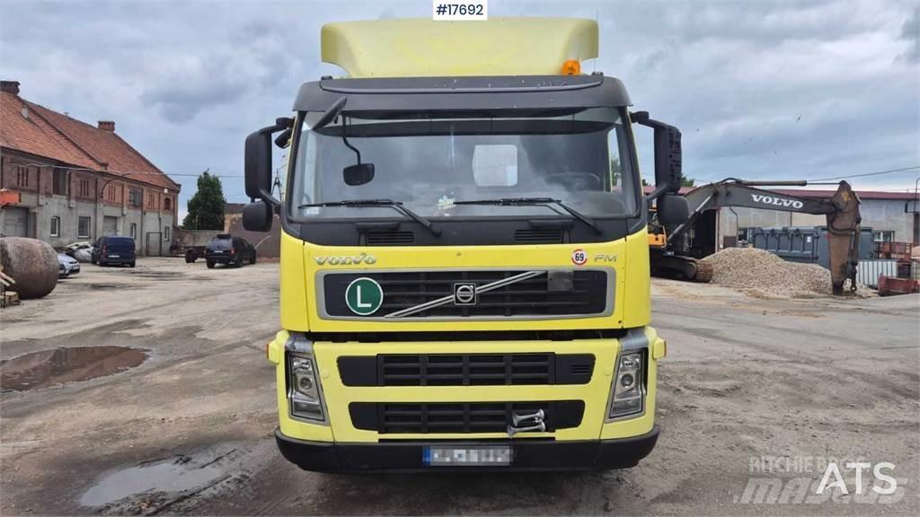 Volvo FM 440 Vrachtwagen met containersysteem