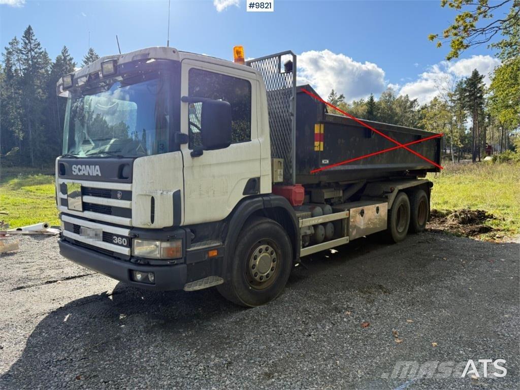Scania P124GB Vrachtwagen met containersysteem