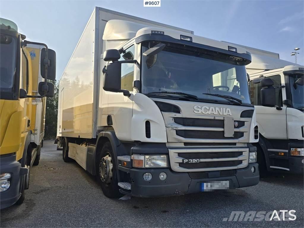Scania P320 Skåpbil Bakwagens met gesloten opbouw