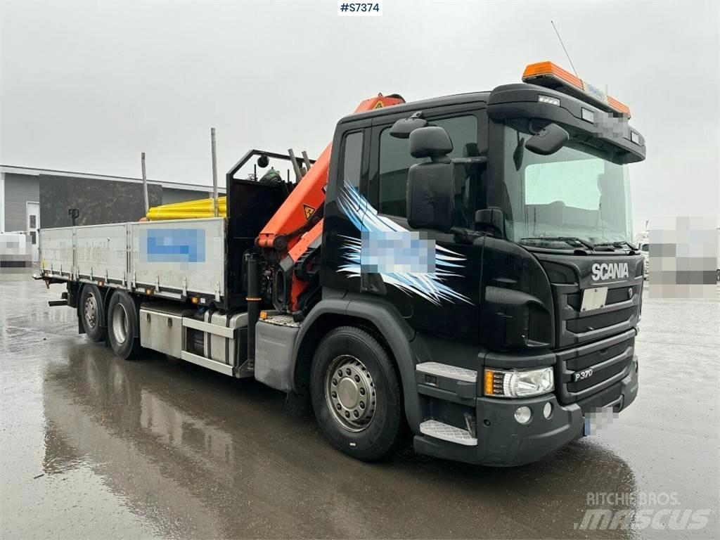 Scania P370 Vlakke laadvloer met kraan