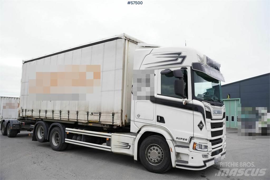 Scania R580 Bakwagens met gesloten opbouw