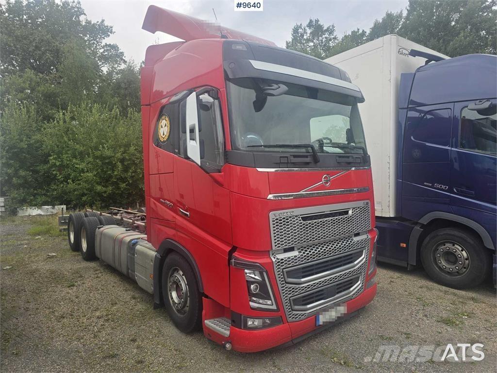 Volvo FH16 Chassis met cabine