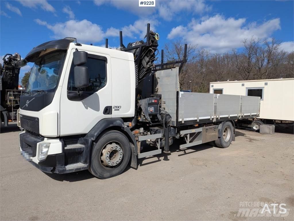 Volvo FL280 Vlakke laadvloer met kraan