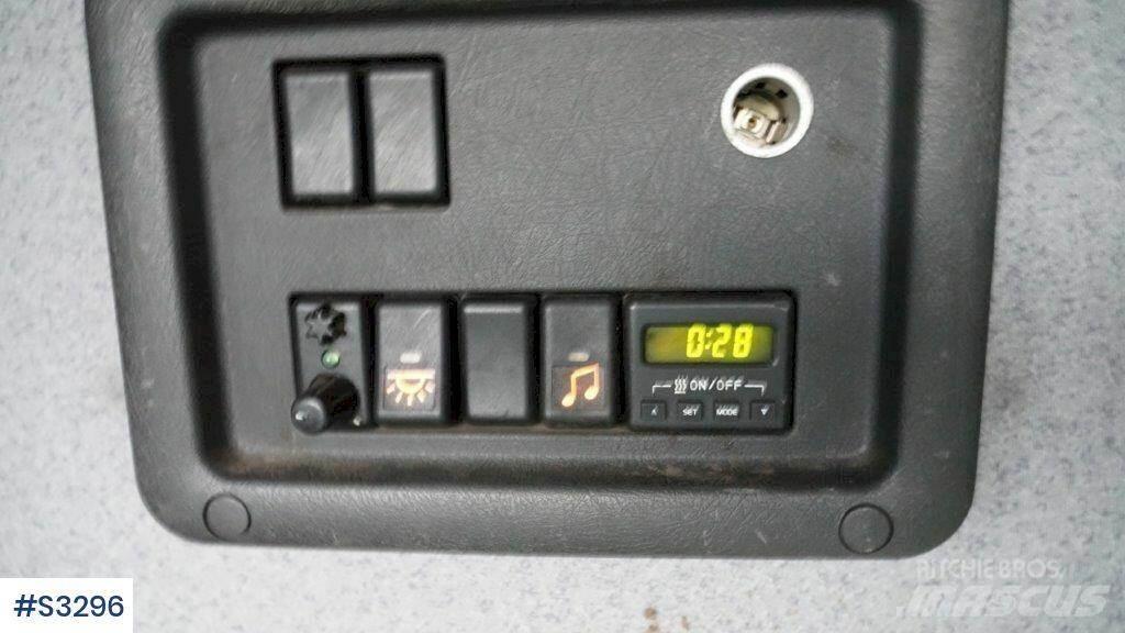 Volvo FM12-39 Vlakke laadvloer met kraan
