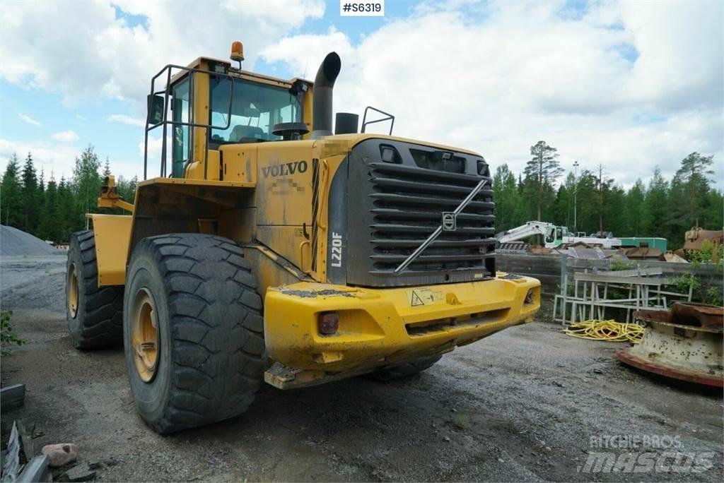 Volvo L220F Wielladers