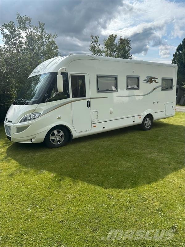  Campingbil Caravans en campers