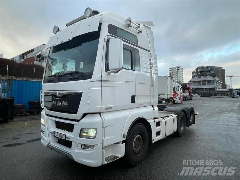 MAN TGX Trekkers