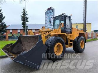 CASE 821C Wielladers
