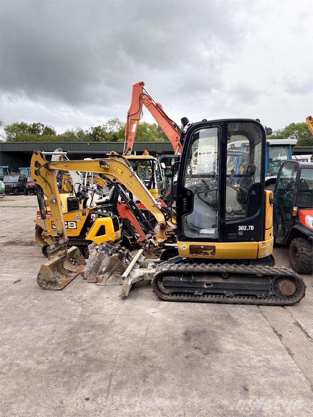 CAT 302.7 DCR Minigraafmachines < 7t