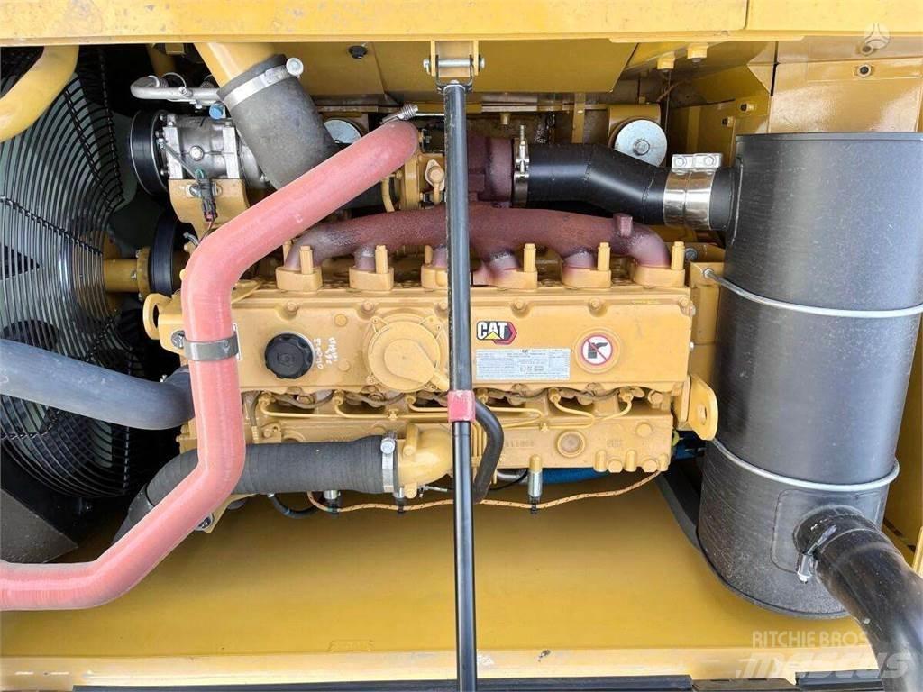 CAT 323D3 Rupsgraafmachines