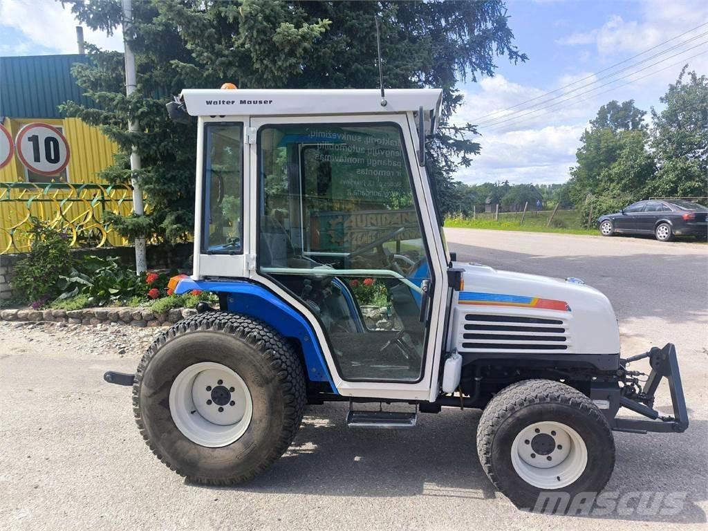 Iseki 325 Tractoren