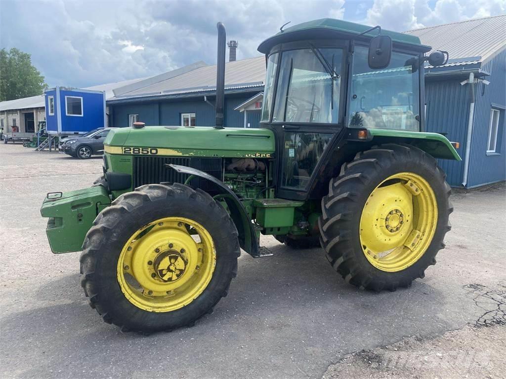 John Deere 2850AS Tractoren