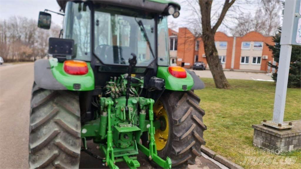 John Deere 5820 Tractoren