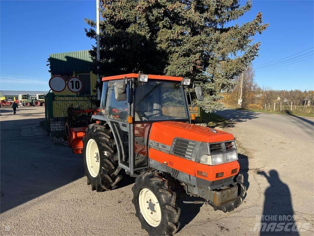 Kubota GL320 Tractoren