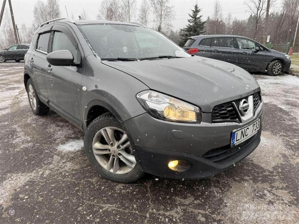 Nissan  Auto's