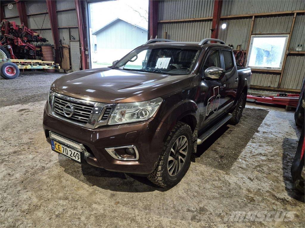 Nissan  Auto's