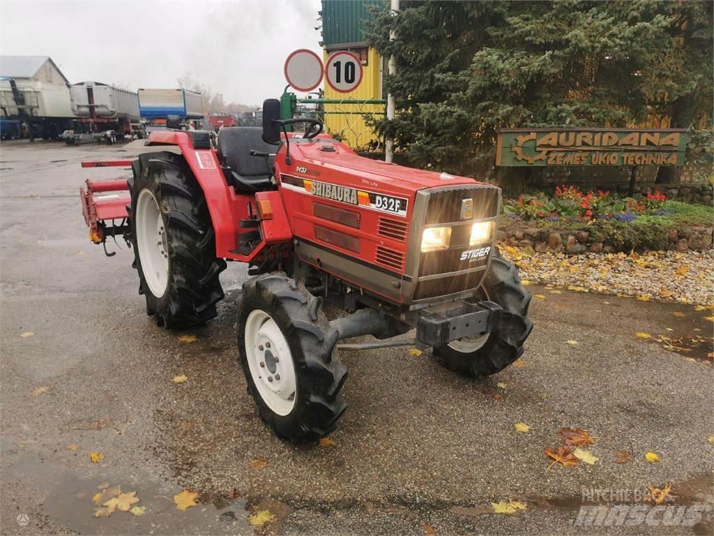 Shibaura D32f Tractoren