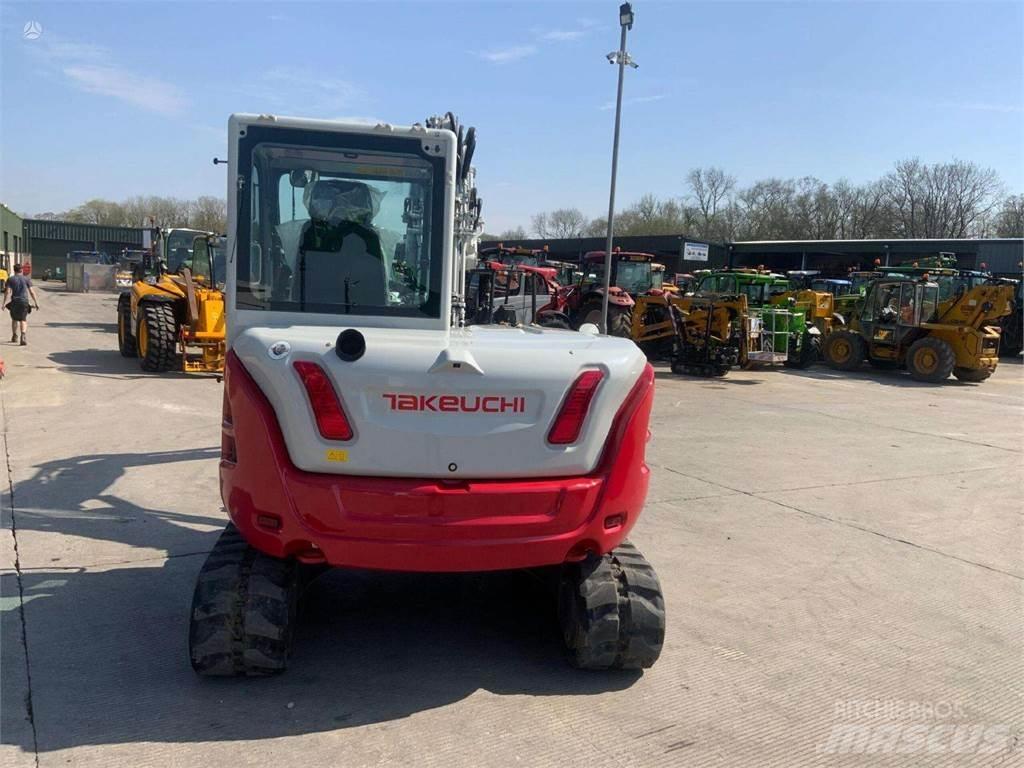 Takeuchi TB370 Rupsgraafmachines