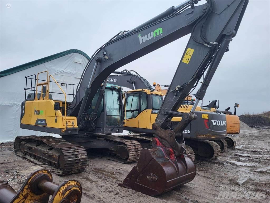 Volvo EC220E Rupsgraafmachines